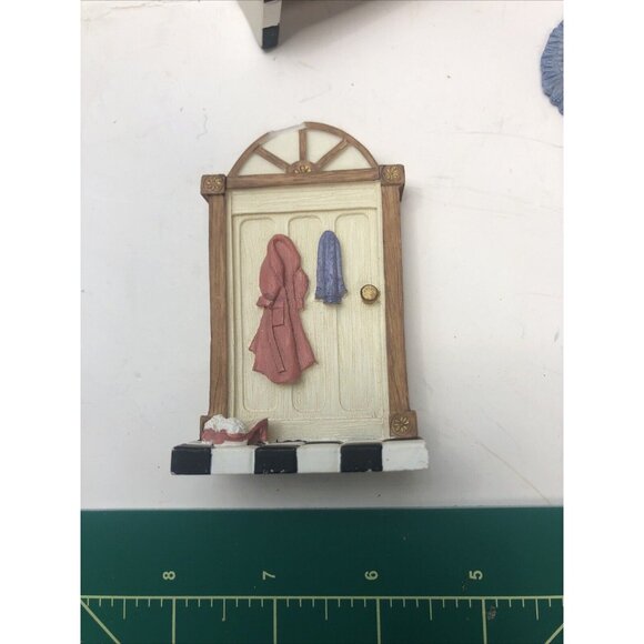 4 piece Victorian Dollhouse Furniture ‘Avon’ Collectables Powder Room - Picture 7 of 13